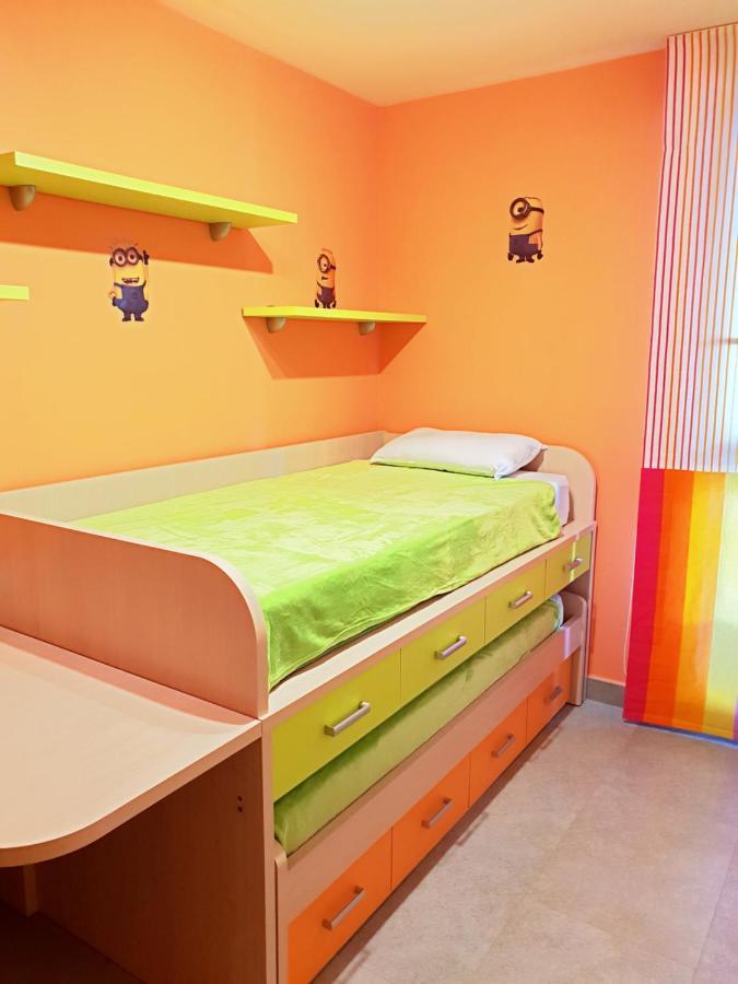Appartamento Apart Del Sol Cambrils Esterno foto